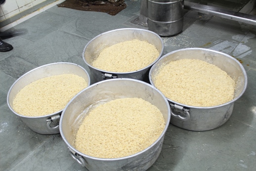 Making 1000 litres of Dalma and 10,000 laddus