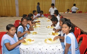 Students Relish The Tasty Nutritious Mid Day Meal