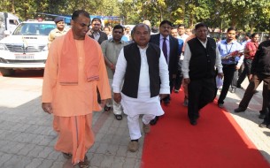 Narendra Singh Tomar and dignitaries visit Rourkela kitchen