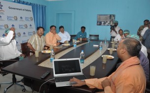 Vishnu Deo Sai and RSP representatives interact at Rourkela kitchen